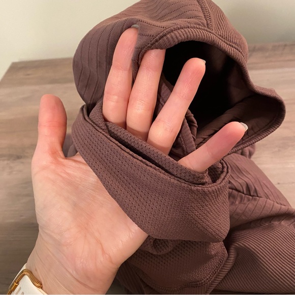 Athleta Tops Athleta Flurry Balaclava Rib Mix Solid Top In Almond